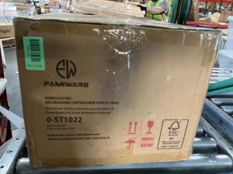 View 2 of ** FACTORY SEALED OPEN FOR INSPECTION **Famiware Star Stoneware Dinnerware Set, 16 Pieces for 4