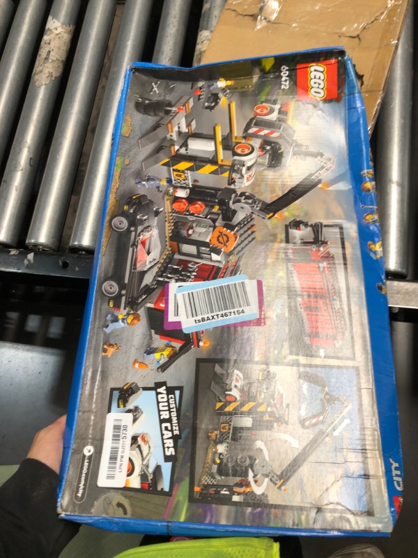 View 2 of ***FACTORY SEALED ***LEGO City Scrapyard with Cars Building Set