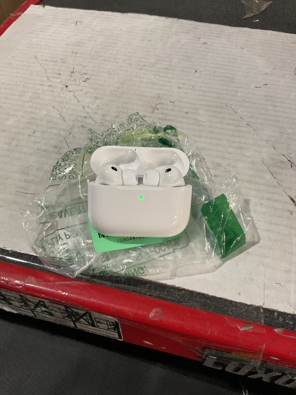 View 3 of ***MISSING PARTS***OUT OF ORIGINAL PACKAGING***
Apple AirPods Pro 3 Wireless Earbuds