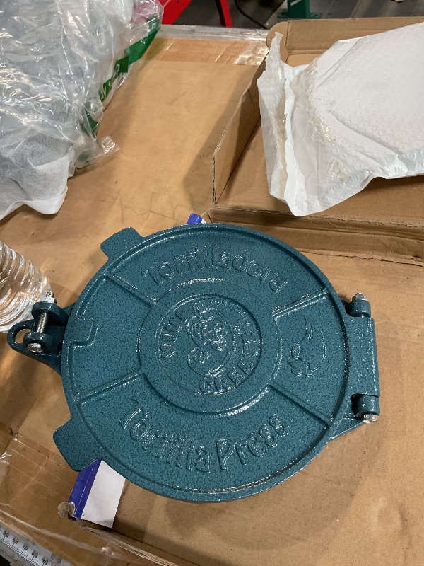 View 3 of ***HANDLE MISSING*** Vivicreate Cast Iron Tortilla Press Dough Flour Tortilla Rotis Quesadilla Maker Prensa para tortillas de hierro fundido 8 inch NO-SLIP