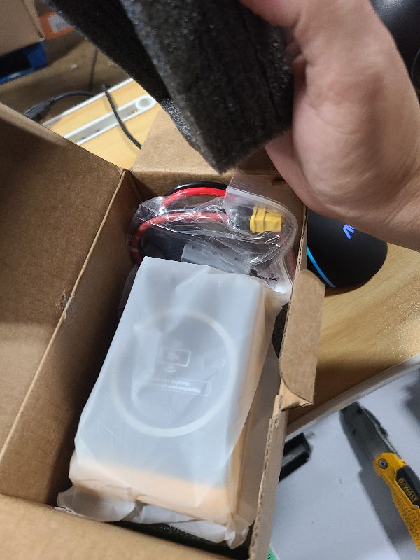 Photo 1 of 300W Power Voltage Regulator Compatible with Dewalt 20V Battery