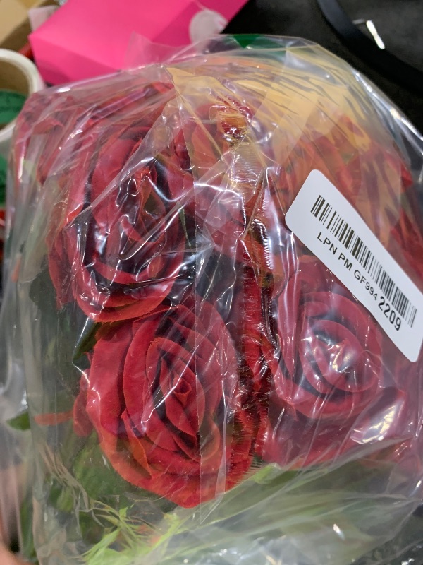 Photo 1 of Sggvecsy 50 Pcs Artificial Roses Red Flowers Fake Velvet Silk Roses with Stems Bulk Realistic Faux Flowers for Bridal Bouquets Wedding Centerpieces Valentines Day DIY Home Party Decor (Red)