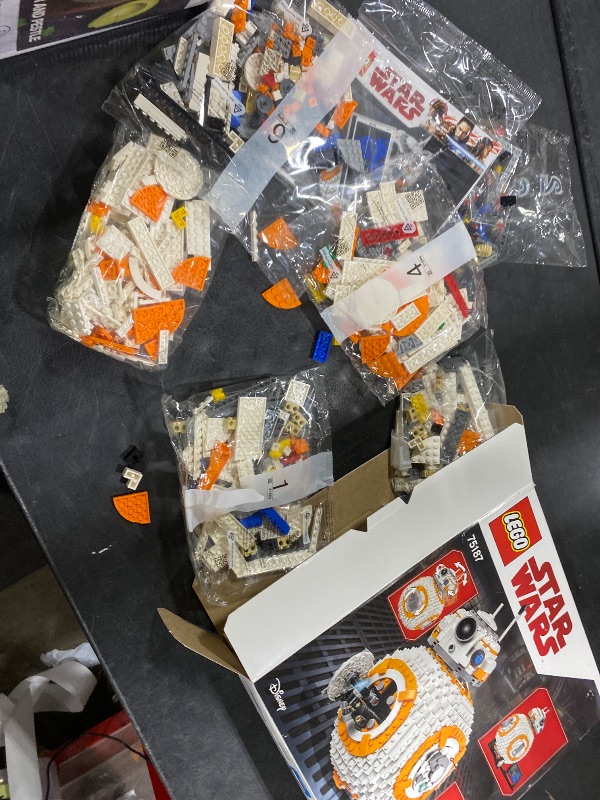 Photo 1 of LEGO Star Wars BB-8 Building Kit (75187)
