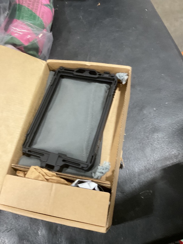 Photo 1 of SmallRig Mini Matte Box Pro Flag Kit