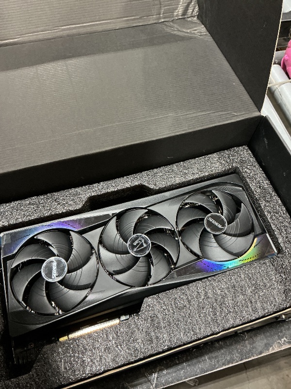 Photo 1 of GIGABYTE AORUS GeForce RTX 5090 MASTER 32G Graphics Card