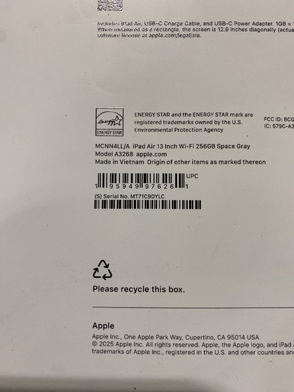 Photo 1 of Apple iPad Pro 13-Inch M4 256GB Silver