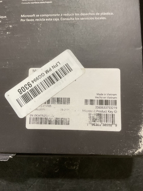 Photo 1 of Microsoft Surface Laptop 13.8" Copilot+ PC