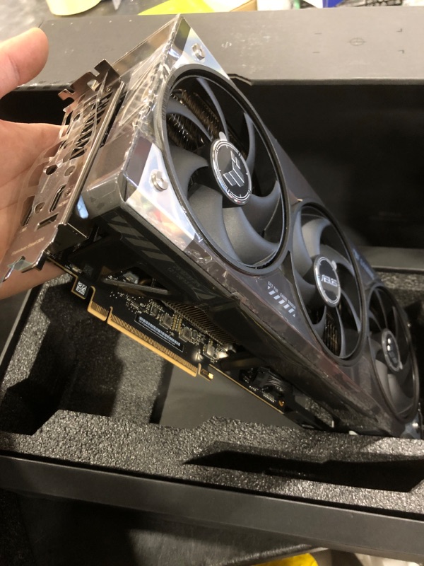Photo 1 of ASUS TUF Gaming GeForce RTX 5090 Graphics Card