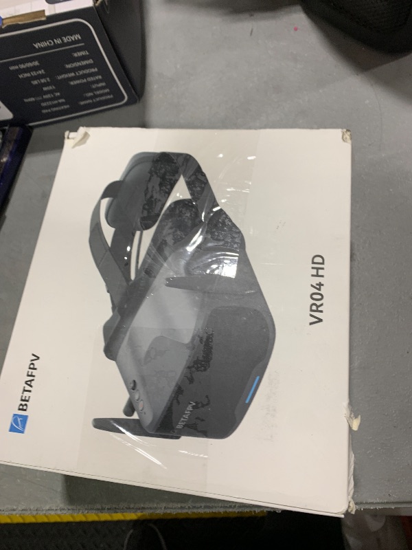Photo 1 of BETAFPV VR04 HD FPV Goggles