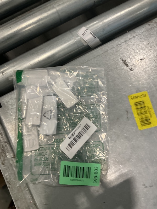 View 2 of [MISSING PARTS ] Hetyue Outdoor String Lights Clips, 40 Pcs Heavy Duty Hooks