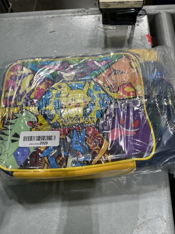 View 2 of [ZIPPER IS BROKEN] Get Trend Pokemon Insulated Lunch Bag Set