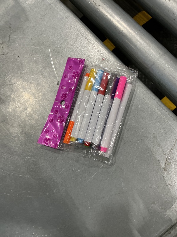View 1 of 12 piece marker set