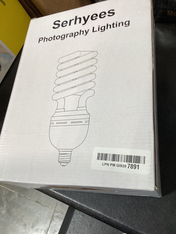 Photo 1 of 2P 135W Photography Light Bulb 5500K CFL Daylight Softbox Lighting Bulb
