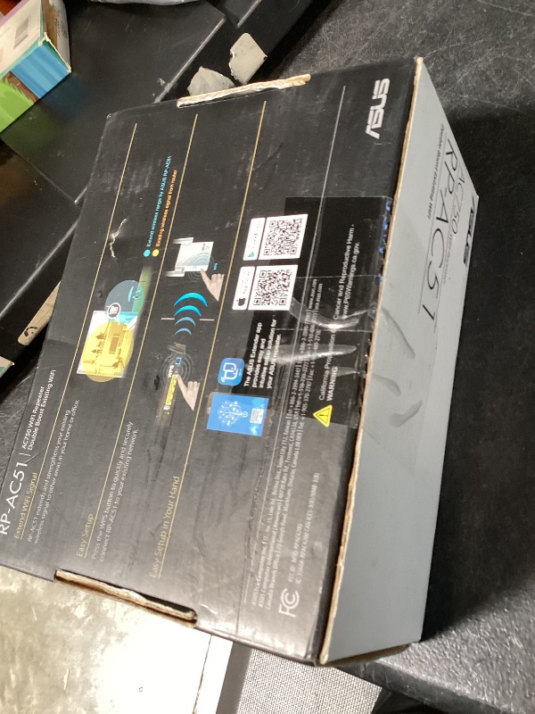 Photo 1 of ASUS AC750 WiFi Repeater & Range Extender (RP-AC51)