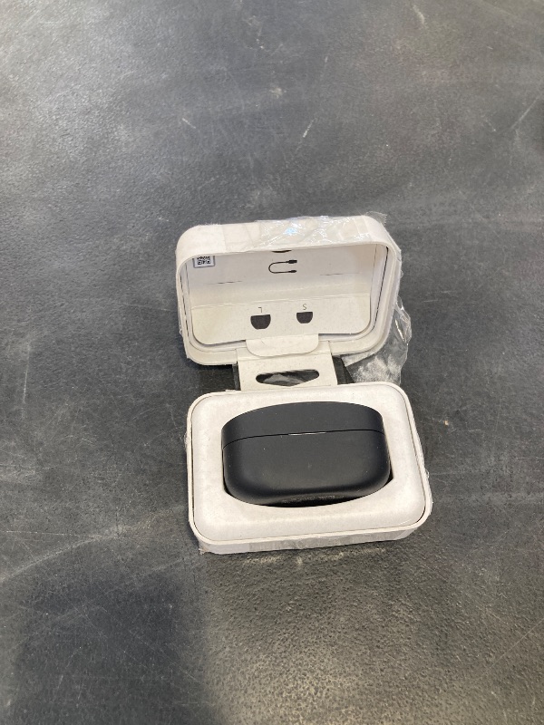 Photo 1 of Sony WF-1000XM4 Noise Canceling Earbuds