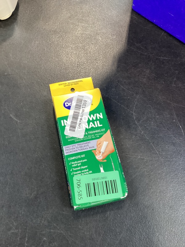 Photo 1 of Dr. Scholl's Ingrown Toenail Kit