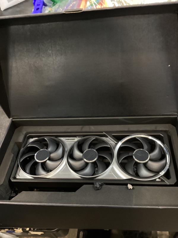 Photo 1 of ASUS ROG Astral NVIDIA GeForce RTX 5090 32GB GDDR7 BTF OC Graphics Card