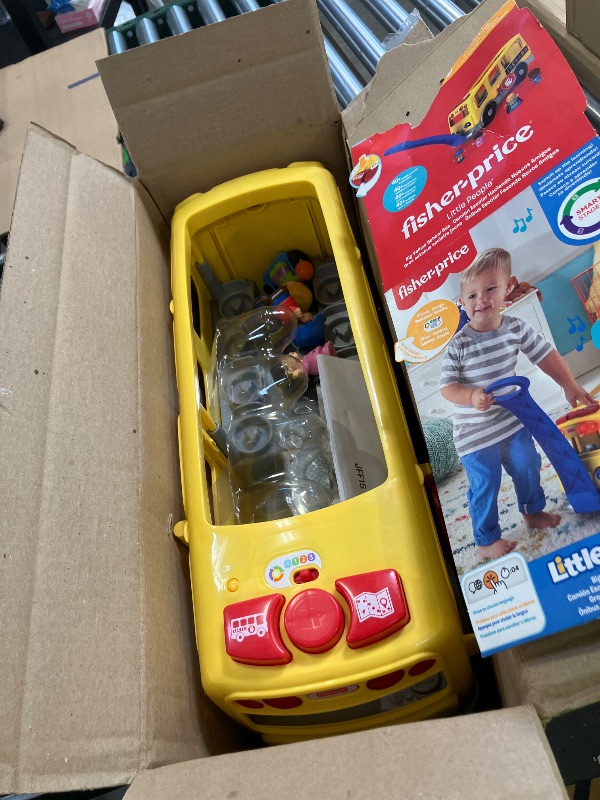 Photo 1 of Fisher-Price Little People Big Yellow School Bus, Multilanguage