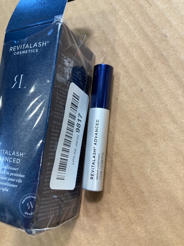 Photo 1 of RevitaLash Advanced Eyelash Conditioner 1.0 mL