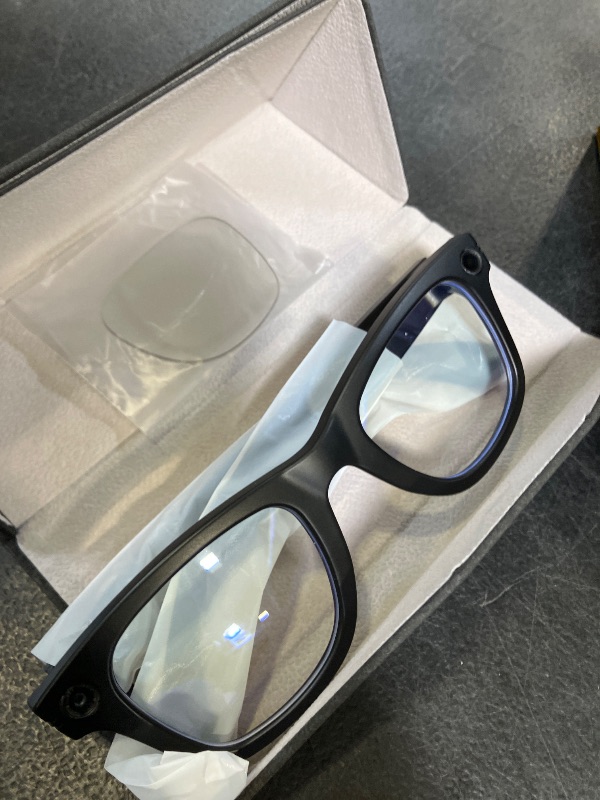 Photo 1 of AI Smart Glasses with Camera and Bluetooth,8MP 2K HD Camera Glasses,AI Voice Control,AI Photo Recognition and Translation,Smart Anti-Blue Light Glasses,IP67 Waterproof for Driving,Outdoor,+2 Lenses.