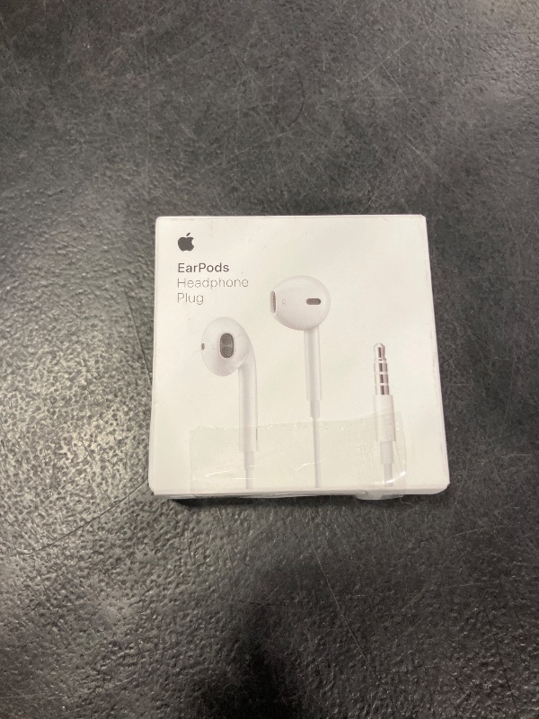 Photo 1 of Apple EarPods Headphones with 3.5mm Plug