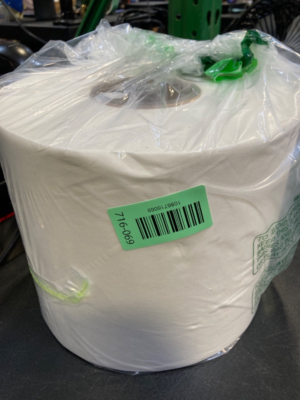 Photo 1 of Synvicovan Heavy Duty Cloths, Extra Absorbent Towels Jumbo Roll,White