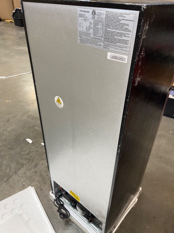 Photo 1 of Frigidaire 7.5 cu ft Refrigerator/Freezer Combo
