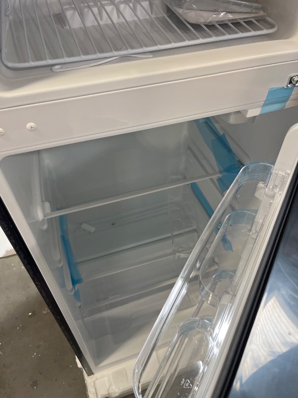 Photo 1 of Frigidaire 7.5 cu ft Refrigerator/Freezer Combo