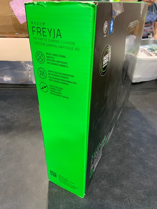 Photo 1 of Razer Freyja HD Haptic Gaming Chair Cushion - Black