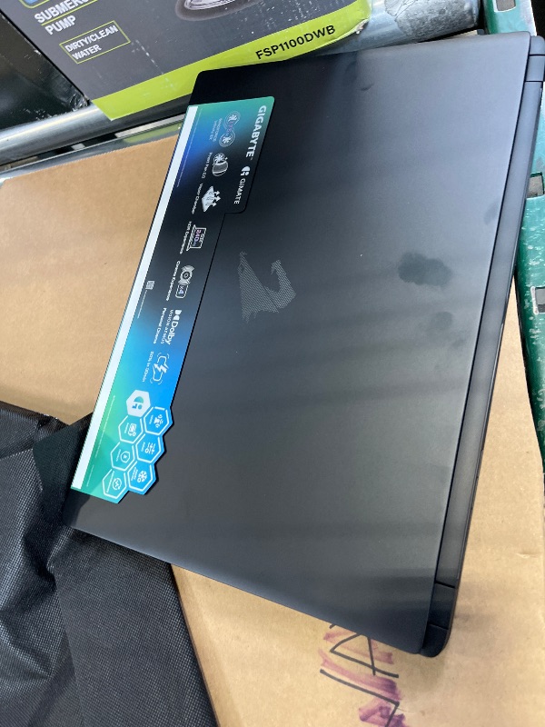 Photo 1 of GIGABYTE AORUS Master 16 GEN 2 Gaming Laptop------minor use 