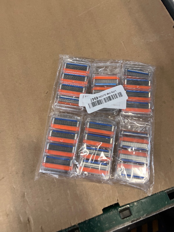 Photo 1 of Amerzam 24Pcs Premium Razor Blades