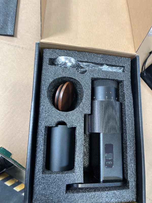 Photo 1 of SHARDOR Single-Dose Coffee Grinder - Black