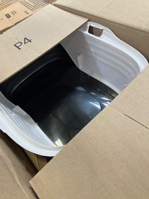 Photo 1 of Arm & Hammer Rimmed Cat Litter Box with High Sides and Microban, Made in USA