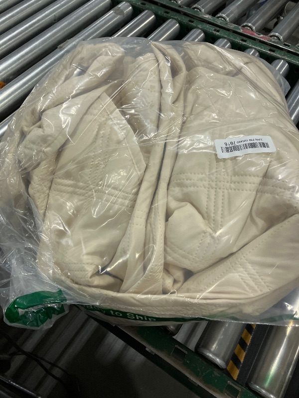 Photo 1 of Ameritex Waterproof Dog Bed Cover Pet Blanket