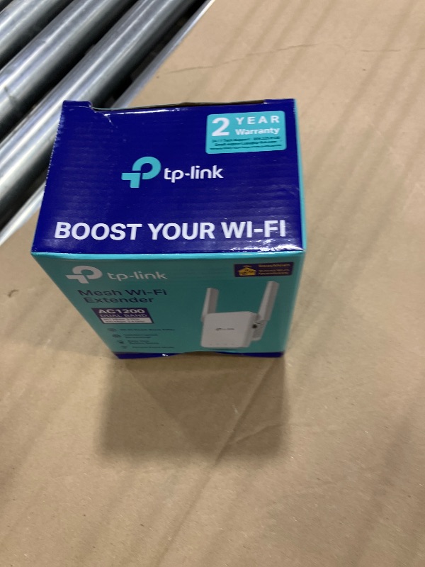 Photo 1 of TP-Link AC1200 WiFi Extender RE315