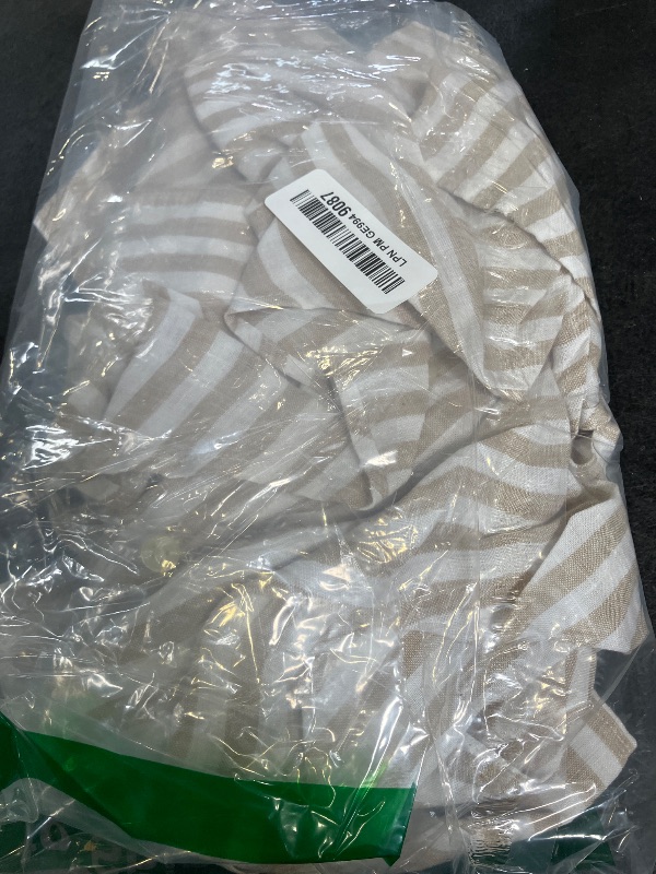 Photo 1 of Tommy Hilfiger Men's Long Sleeve Linen Button-Down Shirt - M