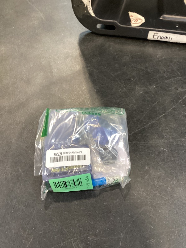Photo 1 of 125kHz Handheld RFID Reader and Writer, Portable ID Card Copier Device for T5577/EM4305 Includes 6 Blank Key Fobs & 5 writable Cards for Duplicating Access Cards, Parking Permits(Battery Not Included)