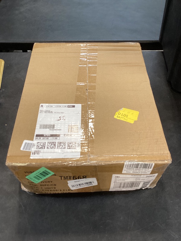 Photo 1 of SMARTOR Plastic Hangers - 50 Pack