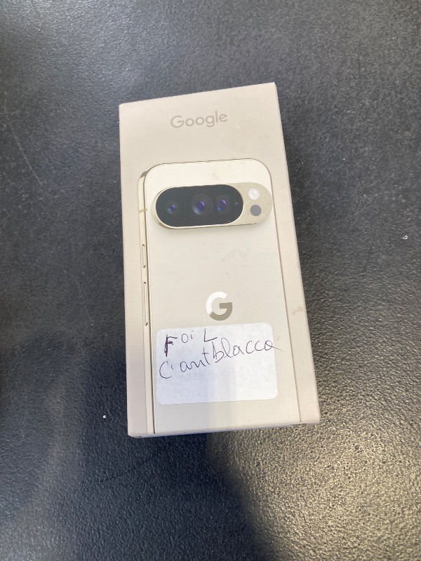 Photo 1 of Google Pixel 10 Pro - Unlocked Smartphone - 128 GB - Porcelain