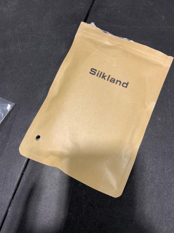 Photo 1 of Silkland USB-C to DisplayPort 1.4 Cable (3.3FT)