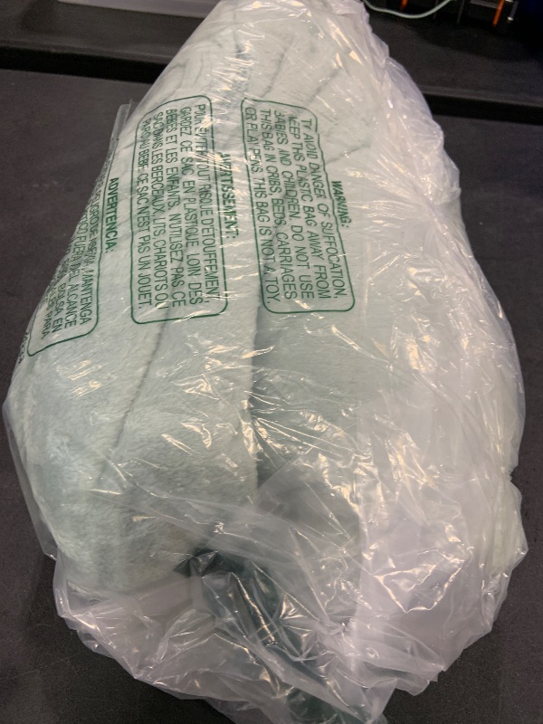 Photo 1 of Hansleep Twin Fleece Blanket - Celadon