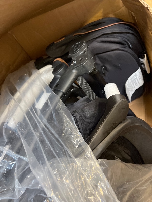 Photo 1 of Evenflo Shyft Intuiti+ Travel System with Revolve180 Car Seat