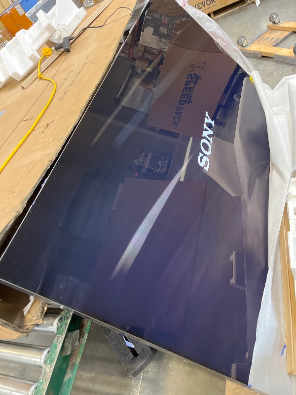 Photo 1 of Sony 85 Inch BRAVIA 9 Mini LED QLED 4K HDR Smart Google TV (K-85XR90)------factory new ---did have a small scratch on it from the manufacturer