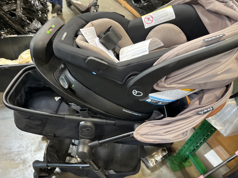 Photo 1 of Evenflo Pivot NXT Travel System with Revolve180 Car Seat