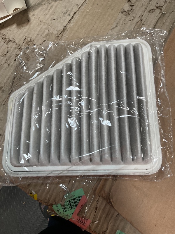 Photo 1 of ***PRE-USED/ DIRTY*** RA-10169A Engine Air Filter Change Automotive Replacement Interval for Select Models Es350 Vibe Tc Xb Avalon Camry Corolla Matrix Rav4 Venza