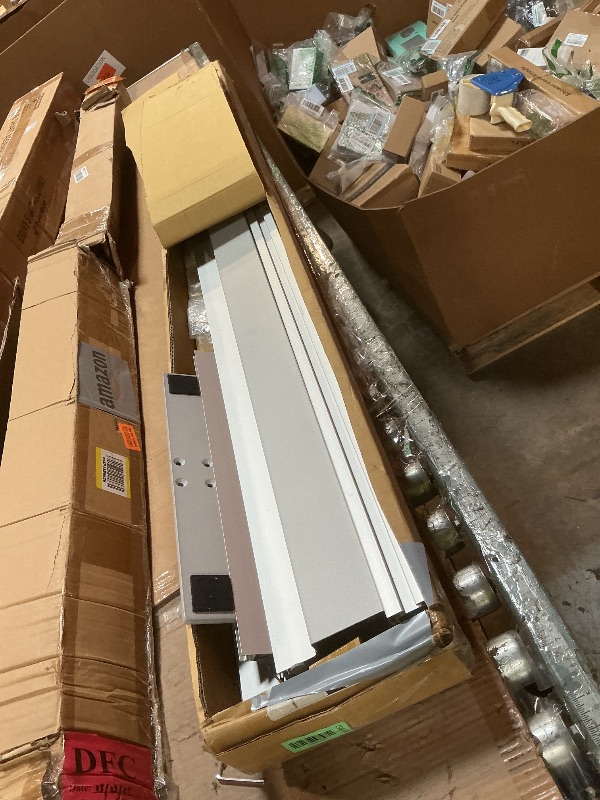 Photo 1 of **add-on partition wall component designed for extension or assembly **UNKNOWN BRAND UNKNOWN SIZE Box is 6 ft long