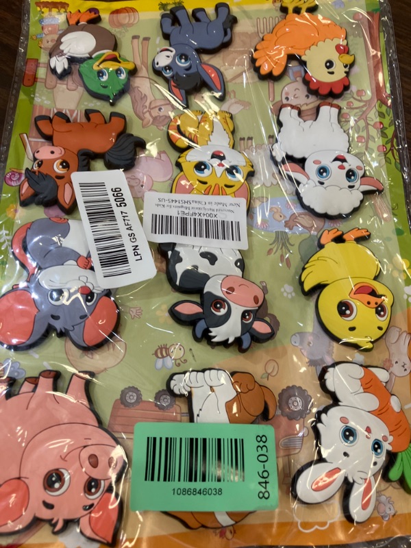 Photo 1 of 12PCS Fridge Magnets for Toddlers Cute Farm Animals Refrigerator Magnets Large Full Back Magnetic Animal Decorative Fridge Magnets Funny Rubber Magnetic Gift for Refrigerator Whiteboard Cruise Door