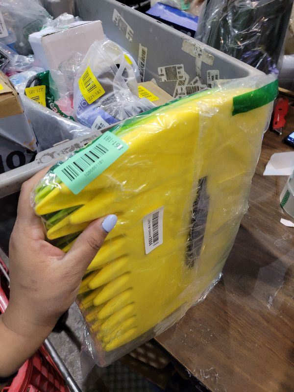 Photo 1 of 2 Sets Leaf Scoops Hand Rakes, Leaf Scoops and Claws with 2 Pairs Gloves, Lightweight Plastic Leaf Scoop, Large Leaf Grabbers for Picking Up Leaves, Clippings, Grass(2 Sets,Yellow+Green)