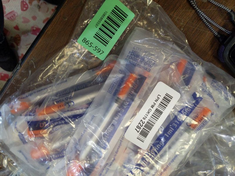 Photo 1 of 1ml Syringe with Cap, 31G 1/4" 6mm 1cc Syringes, Disposable Individual Package, Pack of 20