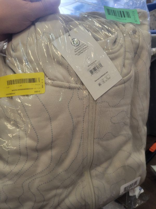 Photo 1 of Athletic Works Men S and Big Men S Reflective Hoodie Size L